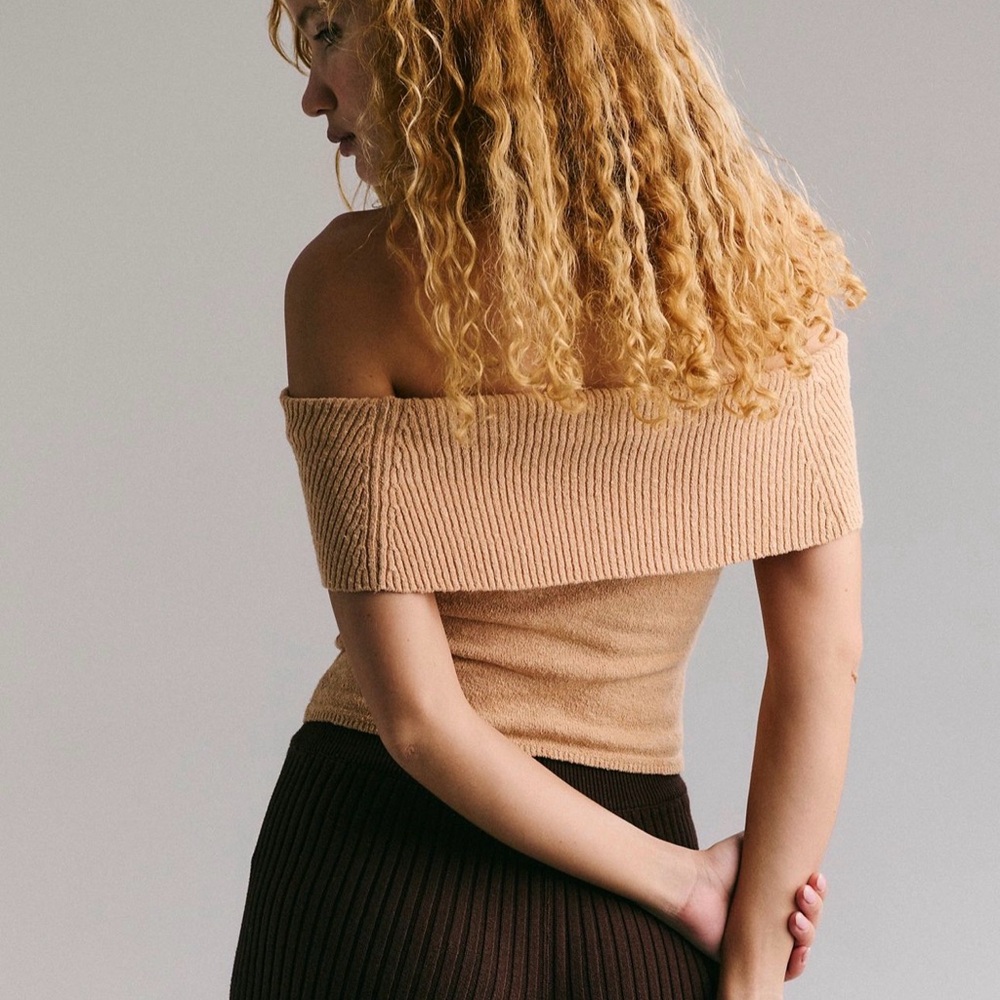 Free People Off-Shoulder Camel Sweater - Picture 2 of 4